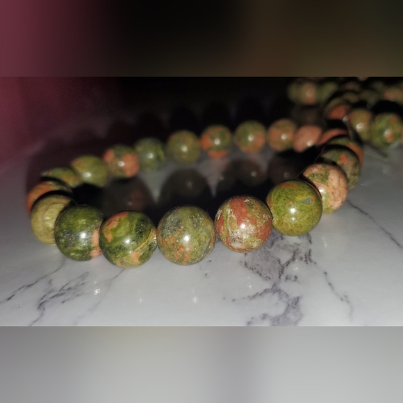 Unakite Handmade Stretch Bracelet - Picture 3 of 7